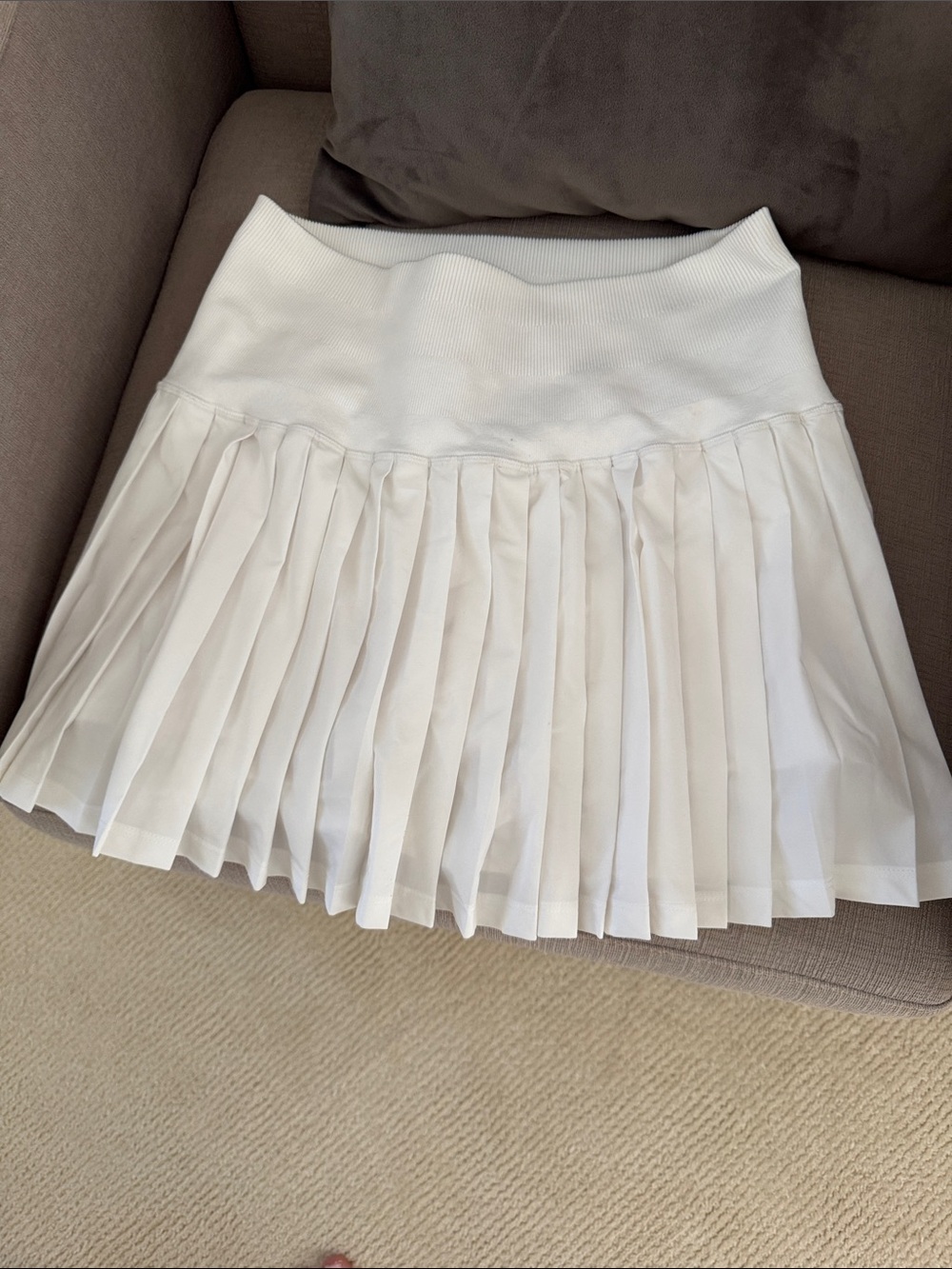 JoyLab White Pleated Mini Skirt